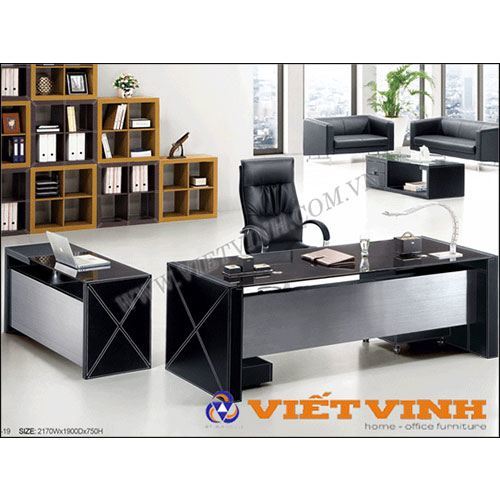 Bàn giám đốc CATANIA XIII - MANAGER